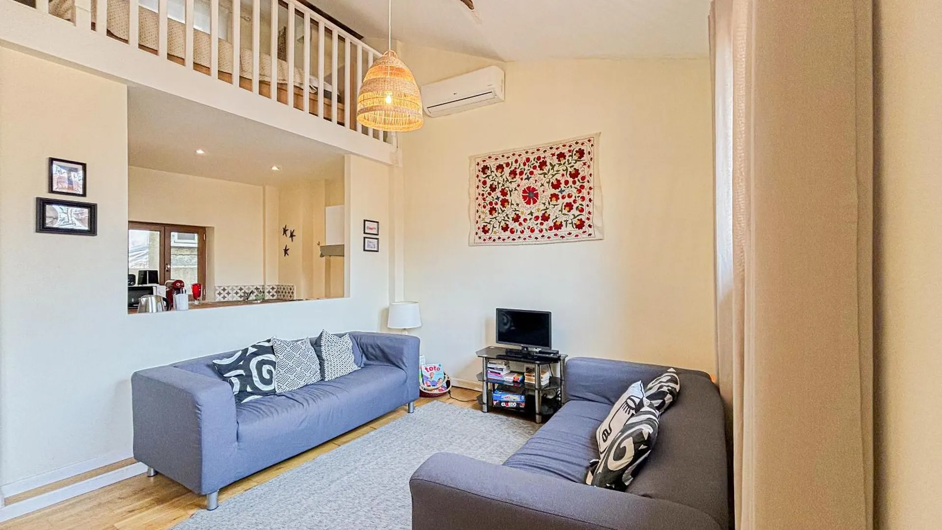Cozy 3 Pieces, Centre Historique - Wifi, Ac, 5Pers Apartment Nice